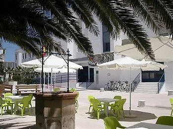 Inturjoven Hostel