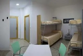Inturjoven Hostel